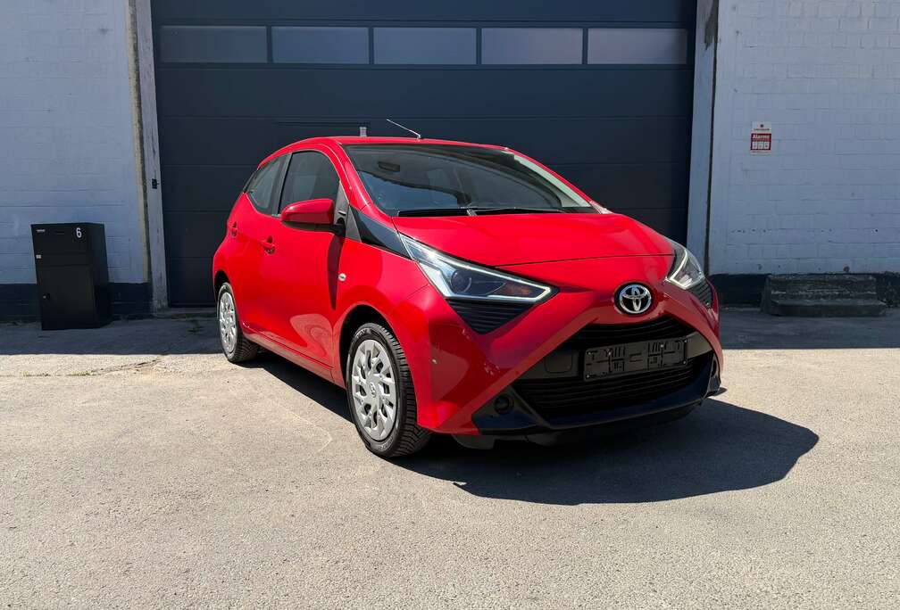 Toyota 1.0i * AUTO * CARPLAY * CLIM * EURO 6D * GARANTIE 2031