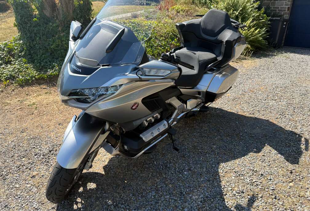 Honda DCT TOUR DELUXE