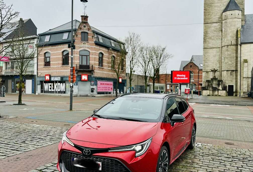 Toyota 1.8 Hybrid Touring Sports Gr
