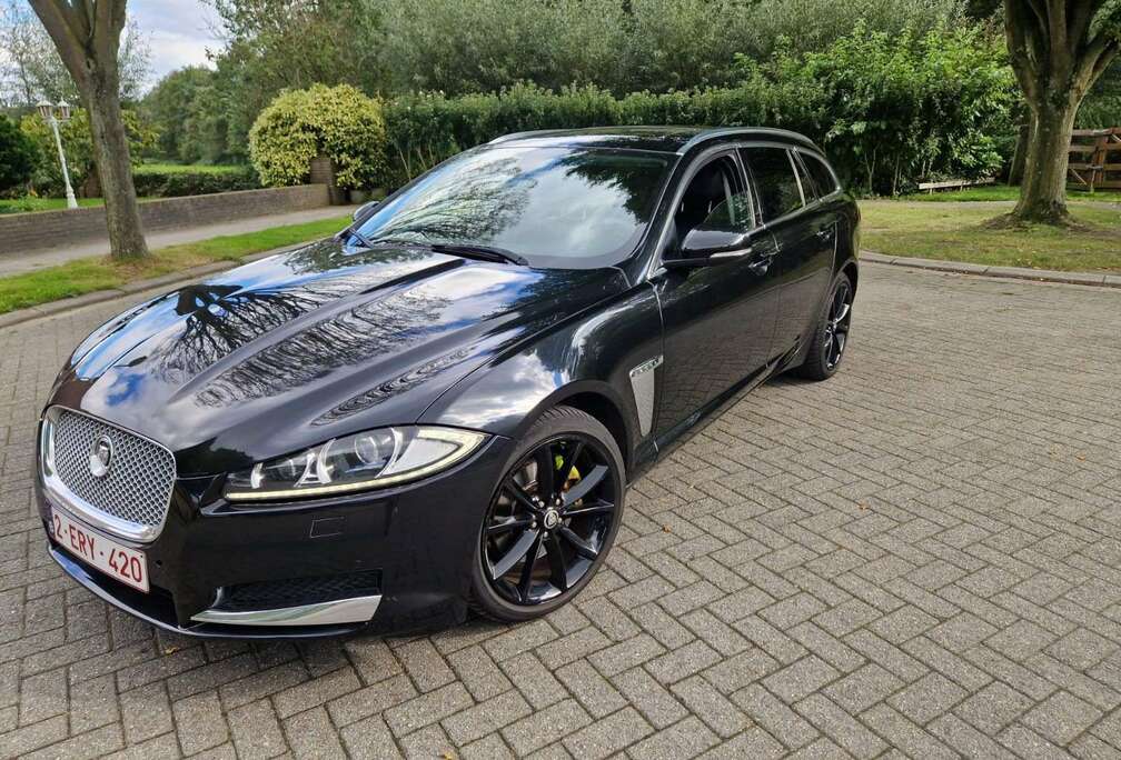 Jaguar Sportbrake 2.2 D - 163 Classic A