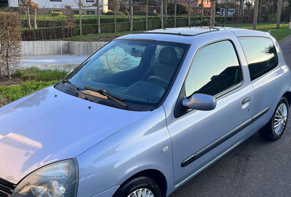 Renault 1.4i 16v Initiale