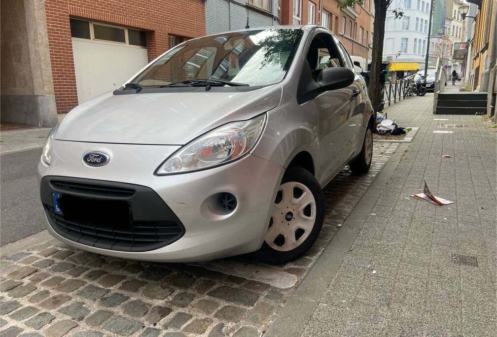 Ford Ka 1.2i Benzine *Proper *is Gekeurd+Carpass