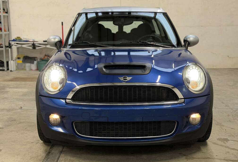 MINI 1.6i