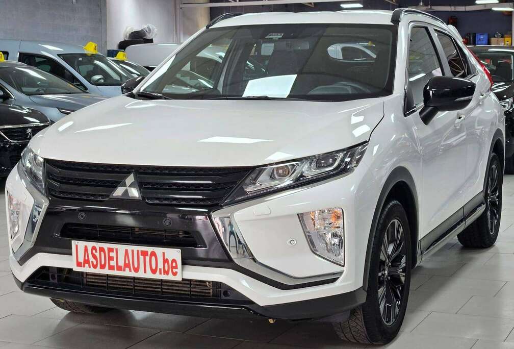 Mitsubishi 1.5 T-MIVEC DIAMAND EDITION Boîte Auto Line et Front assist Bluetooth Cruise XENON BiZone Sensors CAMERA Palettes
