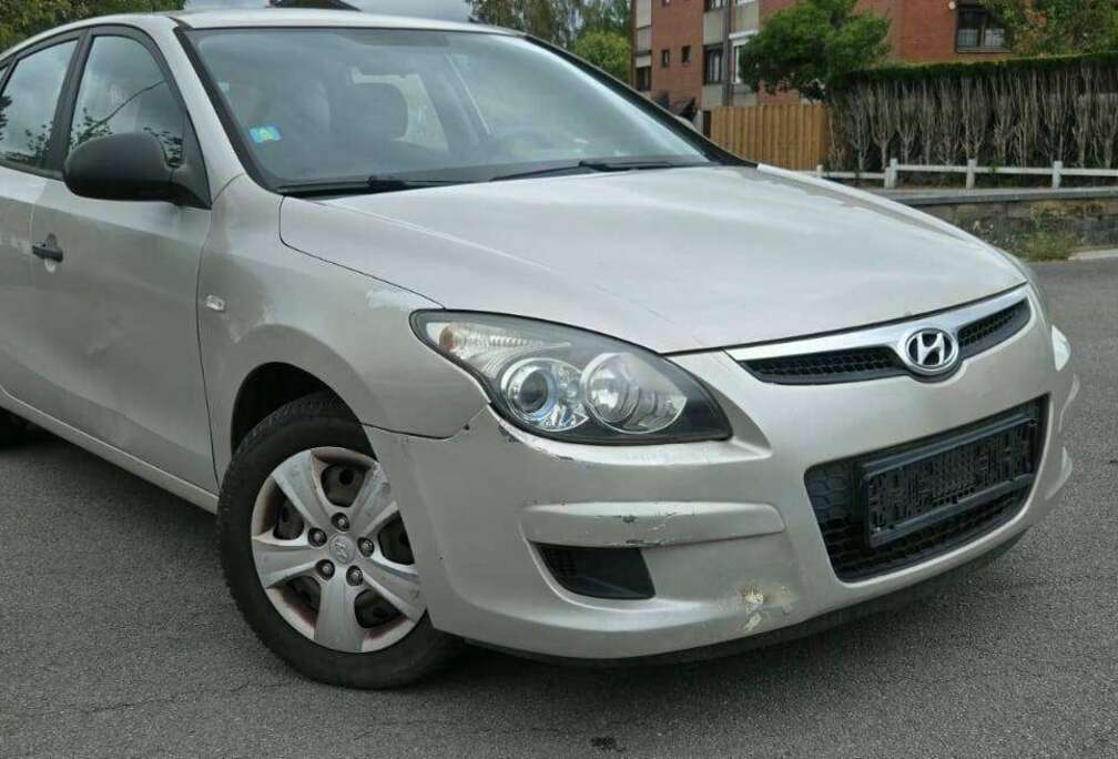 Hyundai 1.4i - Pret A Immatriculé - Essence - Carpass !