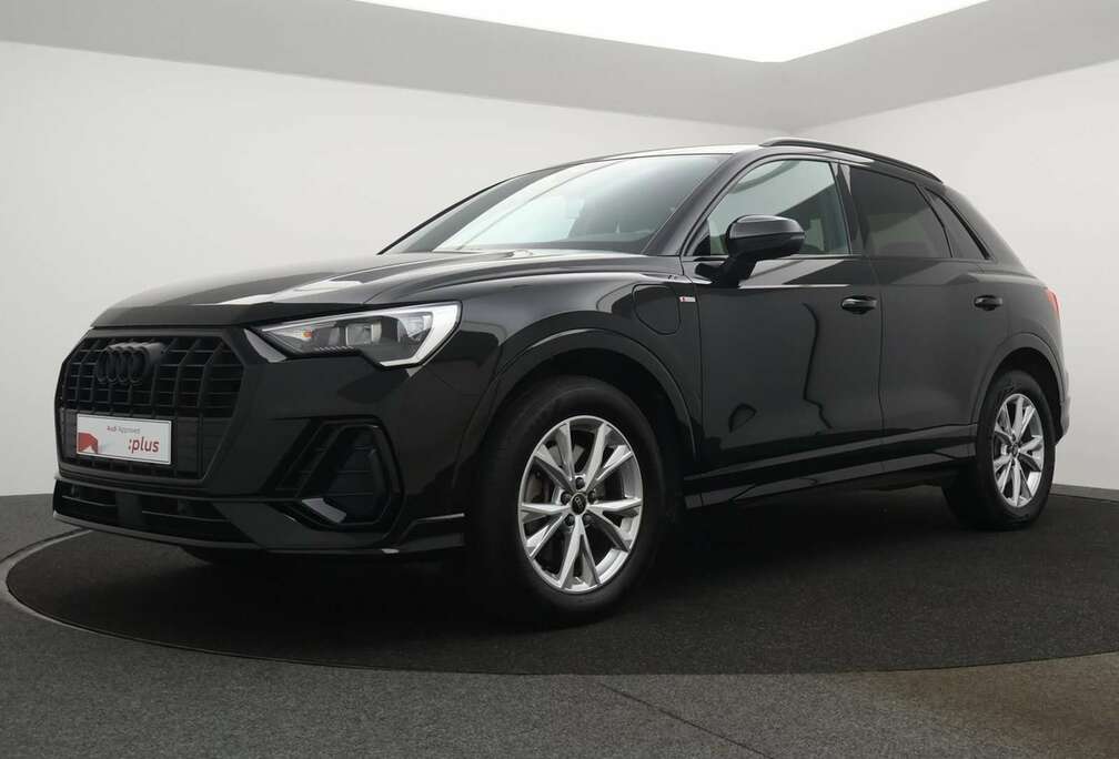 Audi Audi Q3 PHEV 45TFSIe 3X S LINE 245PK *AUTOMAAT*LEDER*CRUISE*CAMERA*PDC*NAVI*VIRTUAL COCKPIT*APP-CONN