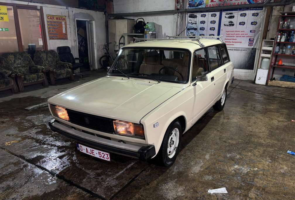 Lada 2104