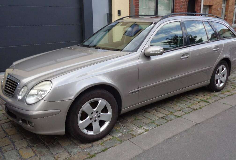 Mercedes-Benz E 200 Kompressor Classic