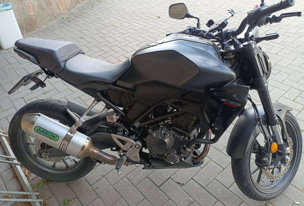 Honda R