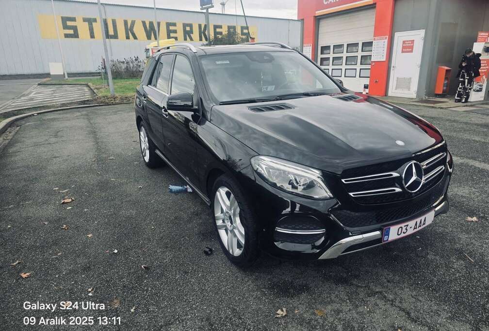 Mercedes-Benz d 4Matic 9G-TRONIC AMG Line