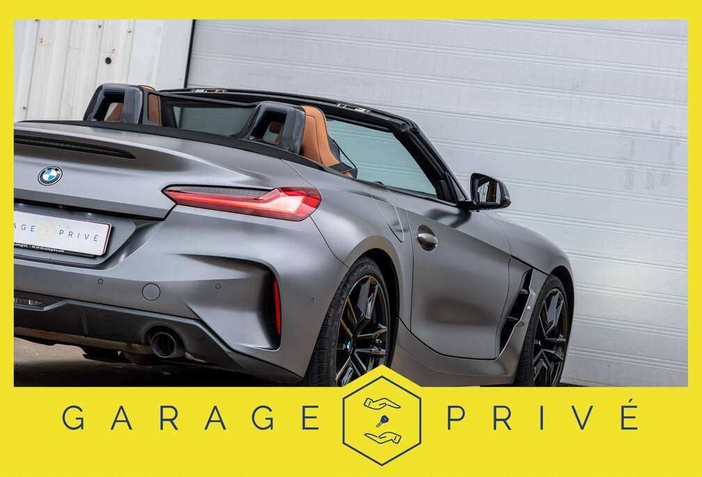 BMW Z4 2.0i 197CV | FROZEN GREY - COGNAC | KEYLESS | HUP | HK SOUND | GARANTIE 12-60M | MAINTEANCE INCLUDED UP TO 2029