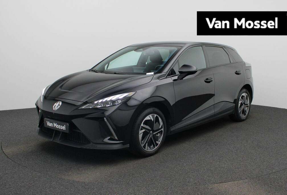 MG 64 kWh Luxury