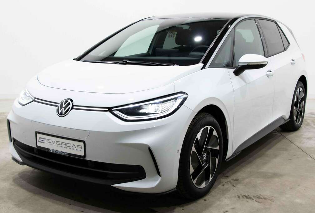 Volkswagen 63kWh PRO ***HEATED SEATS & STEERING*LED***