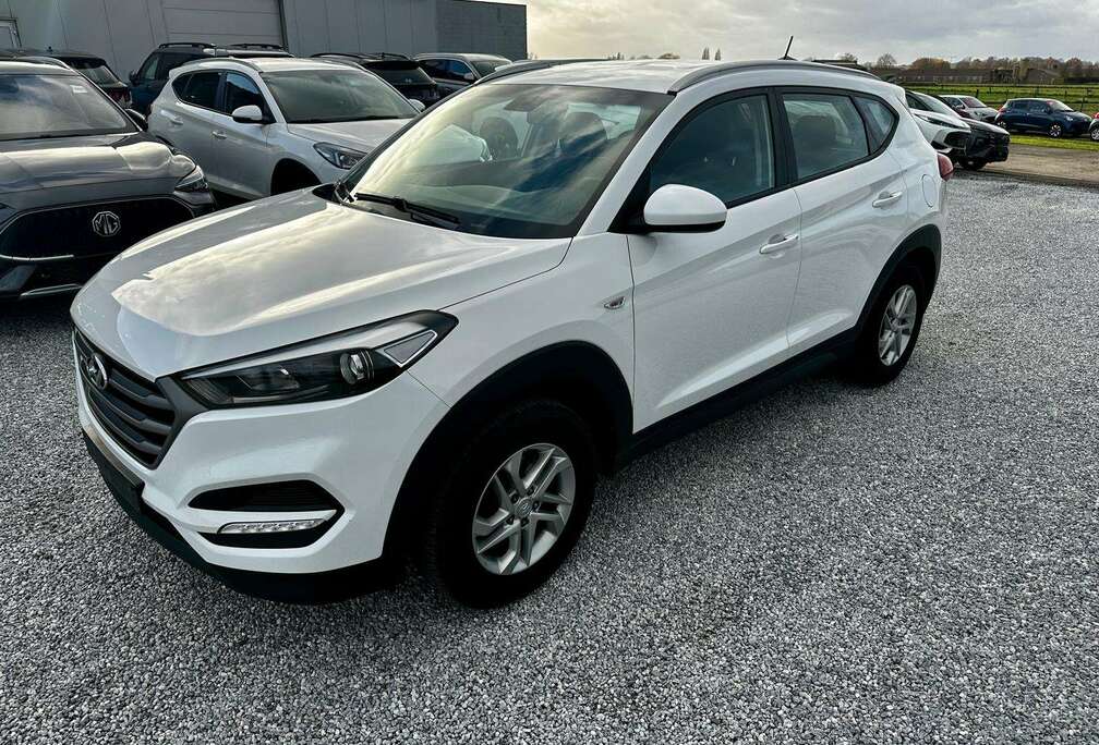 Hyundai Tucson blue 1.6 GDi 2WD