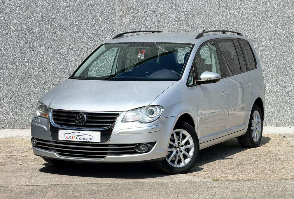 Volkswagen Touran 1.4 TSI essence 7 places EURO 5 garantie 12 Mois
