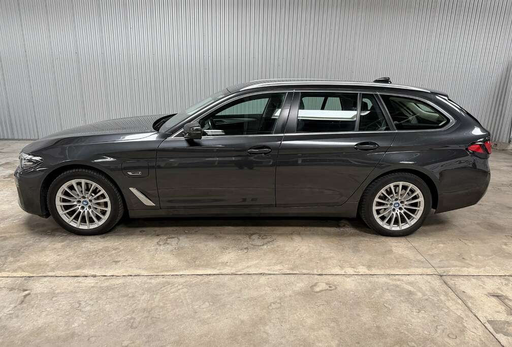 BMW Touring 520eA PHEV Leder Navi Camera Trekhaak