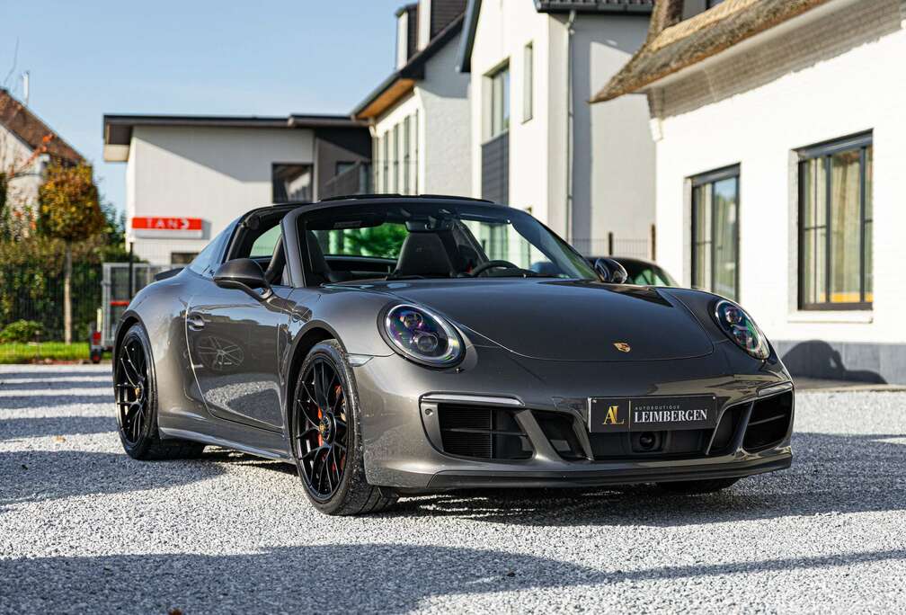 Porsche 4 GTS (Type 991)/ Kuipstoelen / Carbon / ACC / Cam