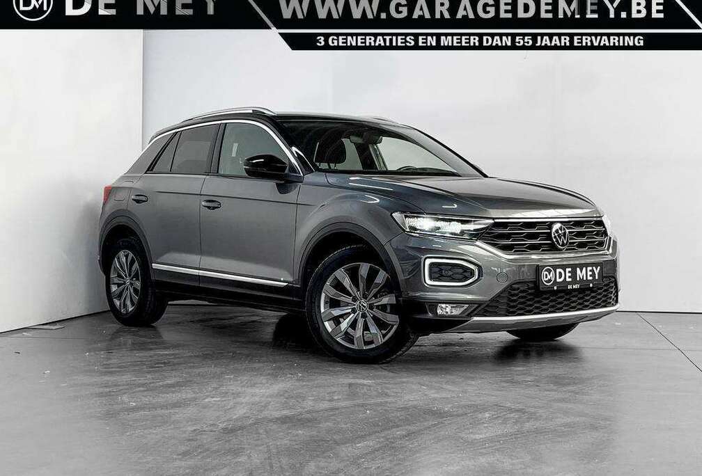 Volkswagen 1.5 TSI DSG SPORT / Virtual / Carplay / Camera / Keyless / ACC