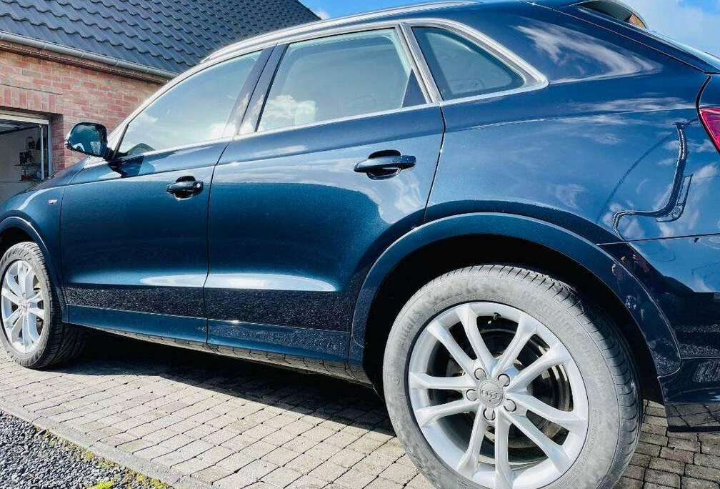 Audi Q3 2.0 TDi S line