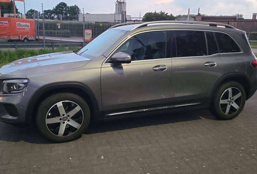 Mercedes-Benz GLB 180 d