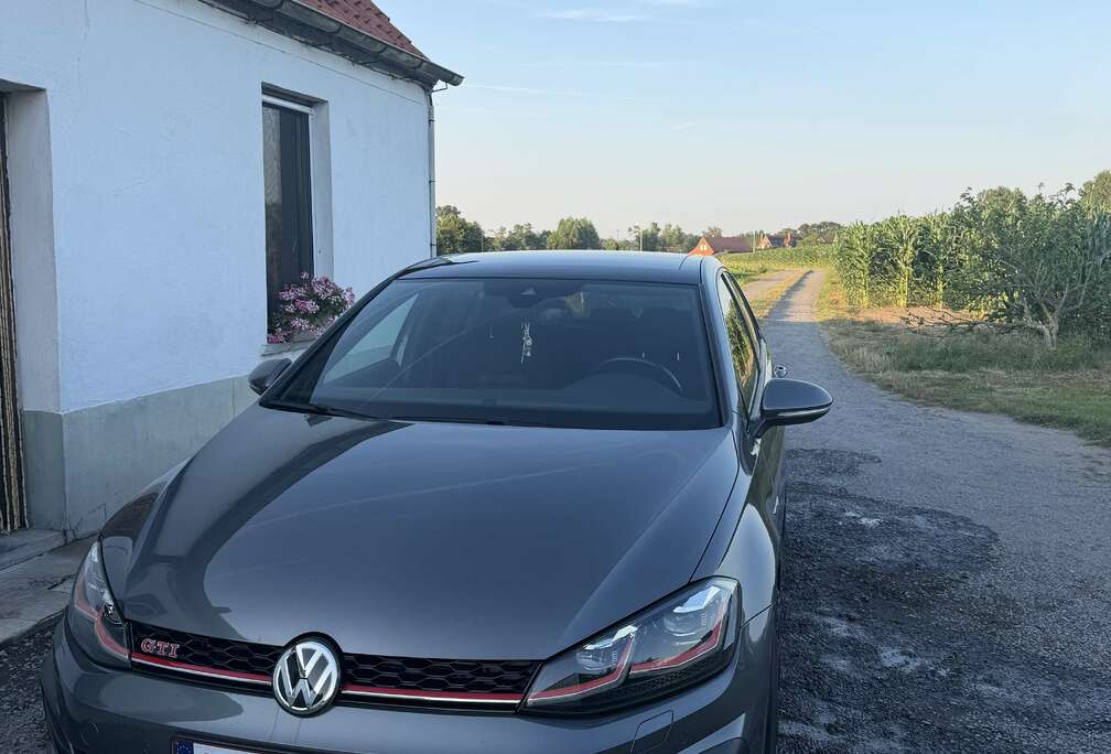 Volkswagen 2.0 TSI Performance DSG