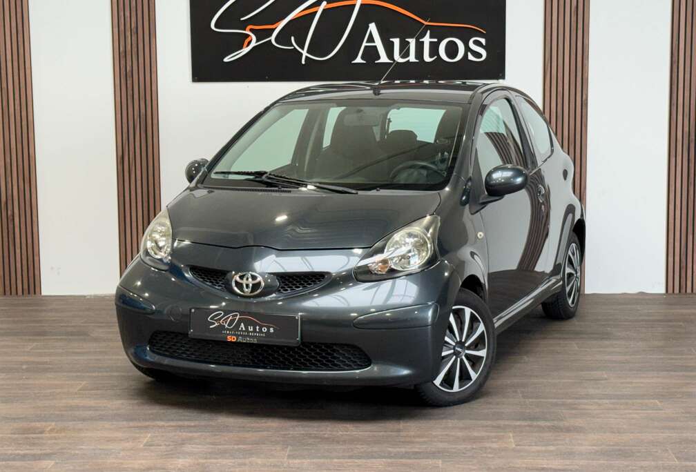Toyota 1.0i* BOÎTE AUTOMATIQUE * AIRCO * GARANTIE * CARNET *
