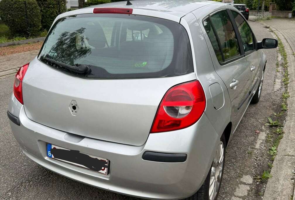 Renault 1.2i 16v Authentique