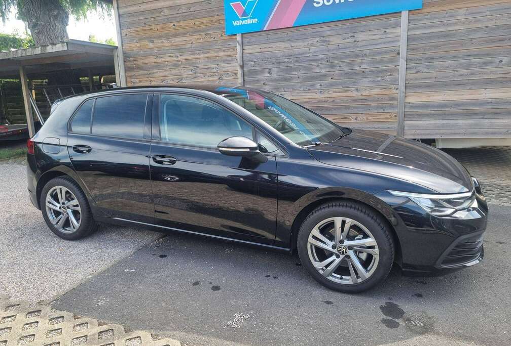 Volkswagen Golf 1.0 TSI Life Business OPF