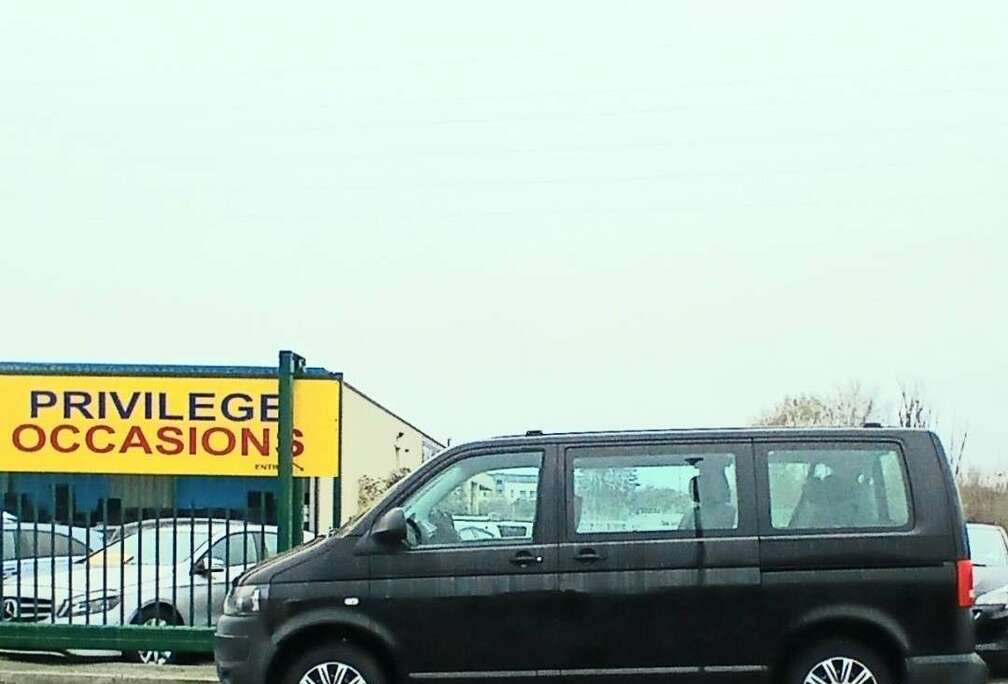 Volkswagen 9PLACES 20 TDI HIGHLINE GPS AIRCO 2PT LATER ATTREM