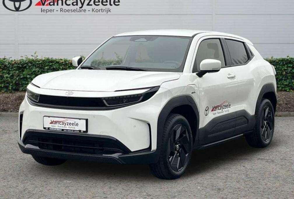 Toyota Executive+cam+gps+sens V+A