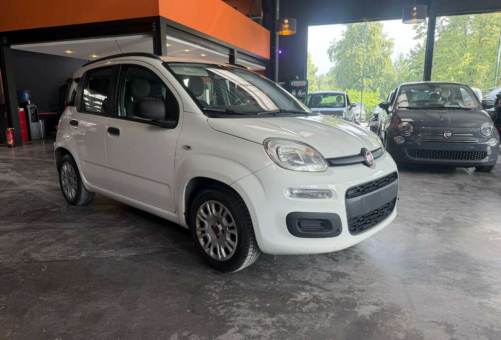 Fiat Panda 1.2i Lounge/12 mois de garantie