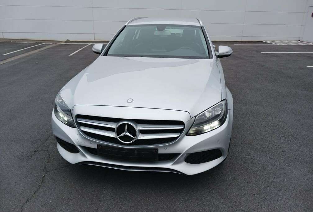 Mercedes-Benz C 200 d.  AVEC CT OK