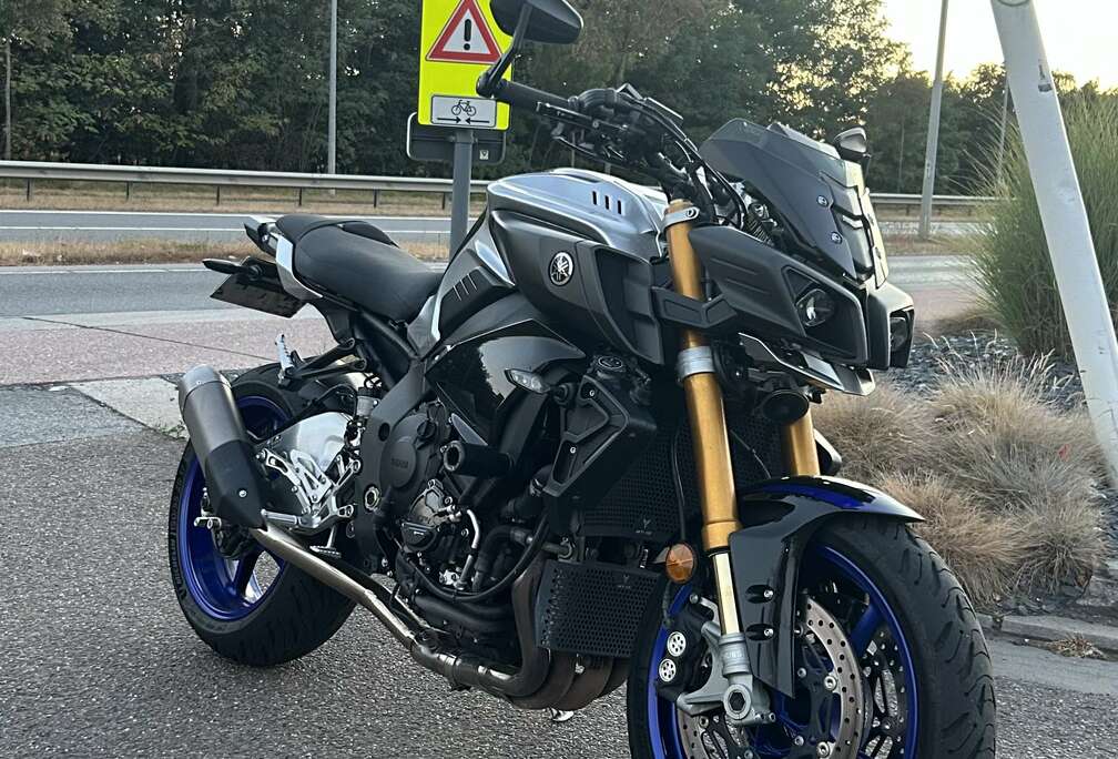 YAMAHA MT 10 SP