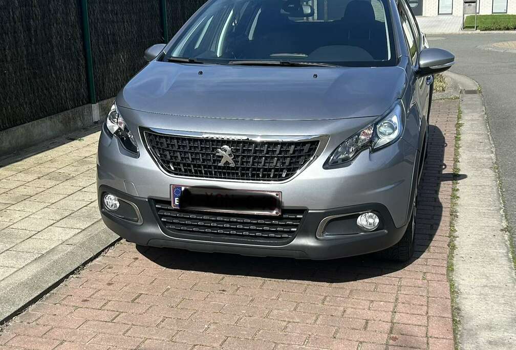 Peugeot 1.2 PureTech Signature S&S (EU6.3)