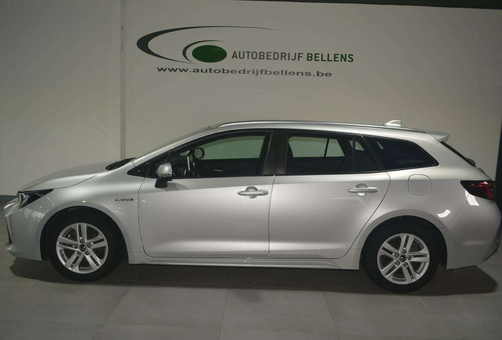 Toyota Corolla SW Hybrid 1.8 Dynamic Plus e-CVT  / NAVIGATIE + CAMERA