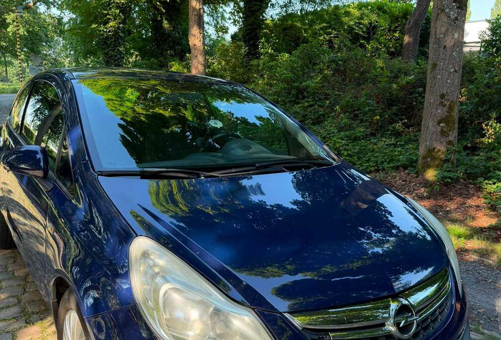 Opel Corsa 1.2i Enjoy
