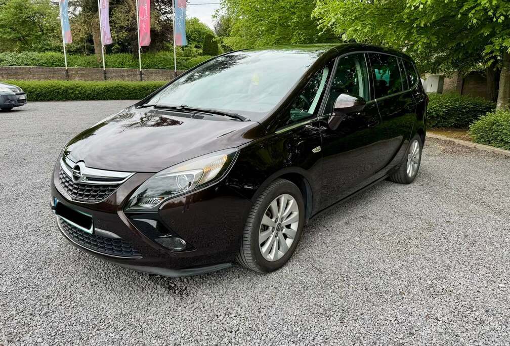 Opel 2.0 CDTi 131pk Automaat Camera Panoramadak Euro6b
