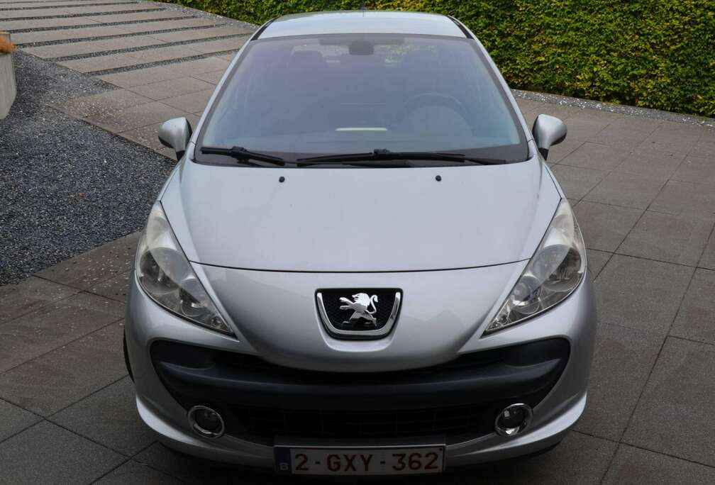 Peugeot 207 1.4i 16v Urban