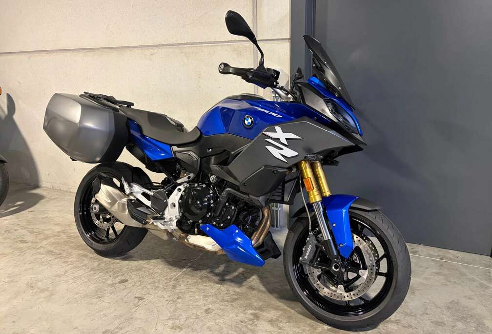 BMW F900XR in topstaat met mooie opties