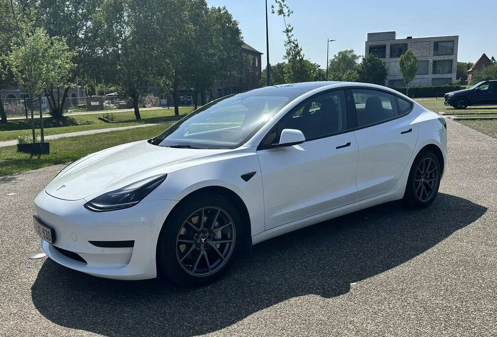 Tesla Standard Range