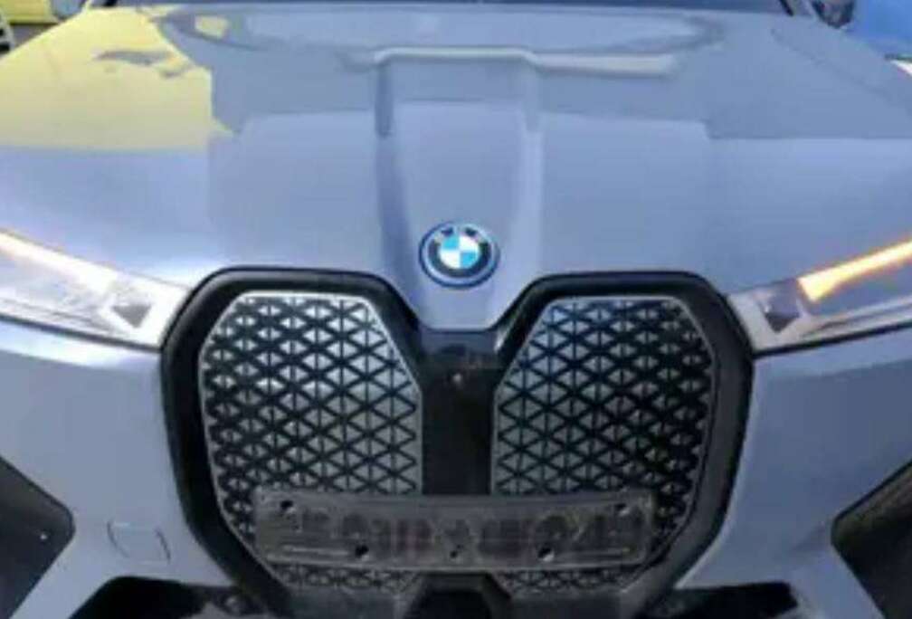 BMW TVA déductible SOH 95% iX 76.6 kWh xDrive40