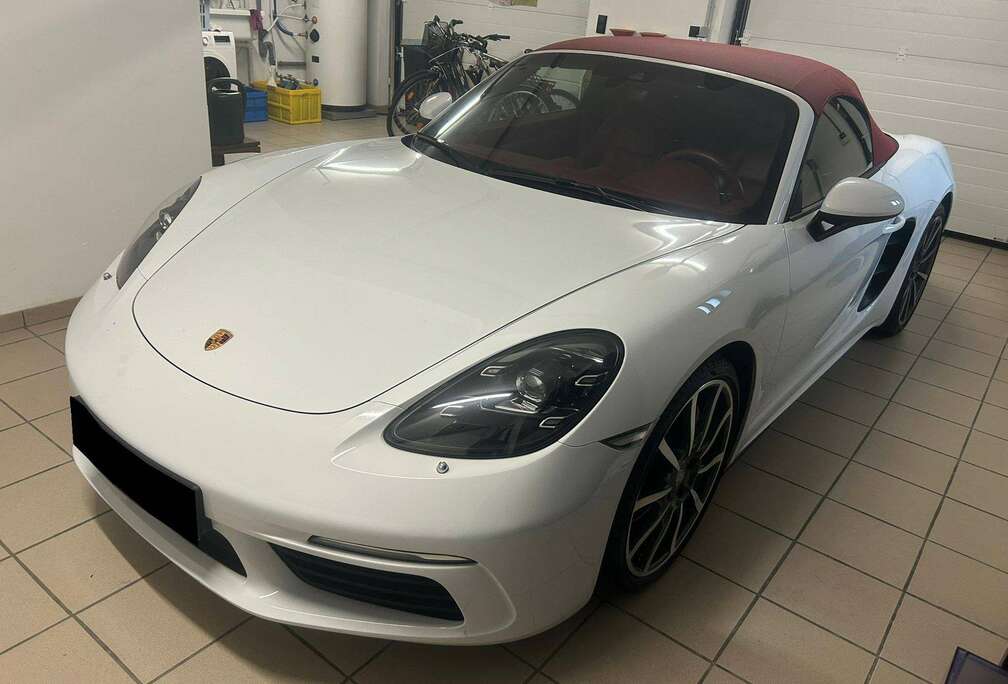 Porsche 718 Boxster S 2.5 Turbo PDK