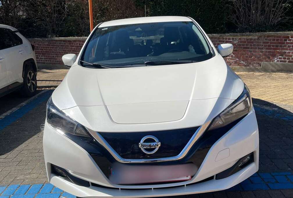 Nissan 40 kWh N-Connecta (EU6.2)