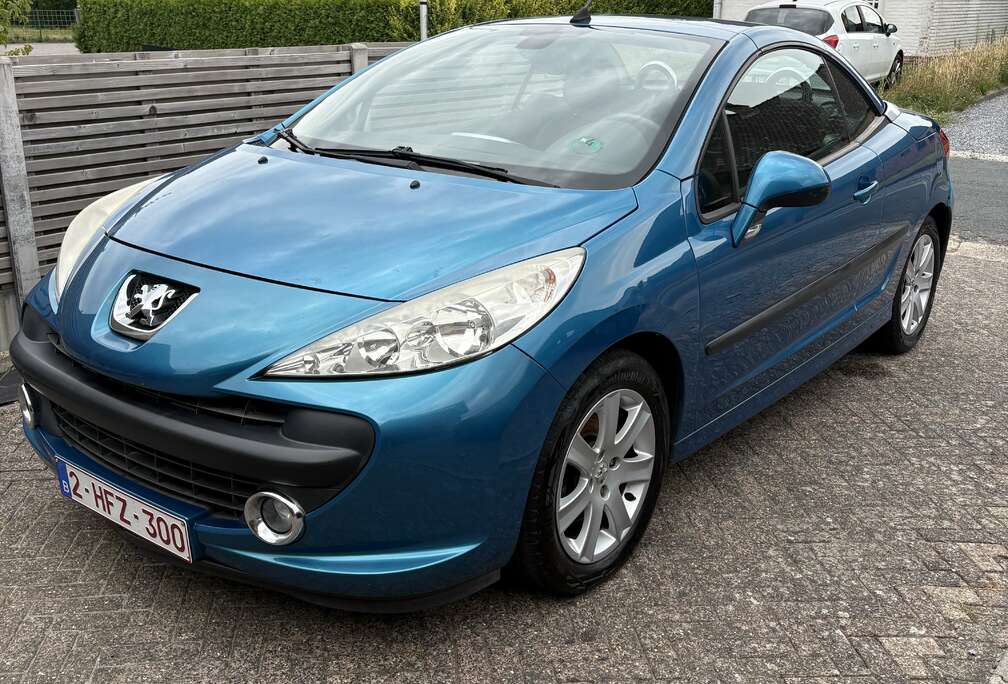 Peugeot CC 120 VTi Platinum
