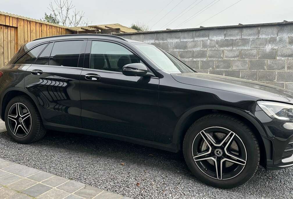 Mercedes-Benz d AMG Line Pano Keyless Led Navi Full Option