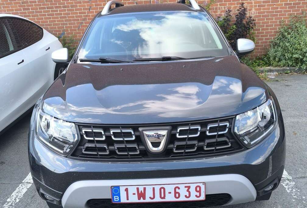Dacia 1.5 Blue dCi 50000km 0499276133 pneus neige