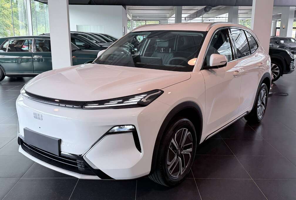 1.5 EM-i PHEV Pro/ 83KM EV / ACC / Led / 360Camera