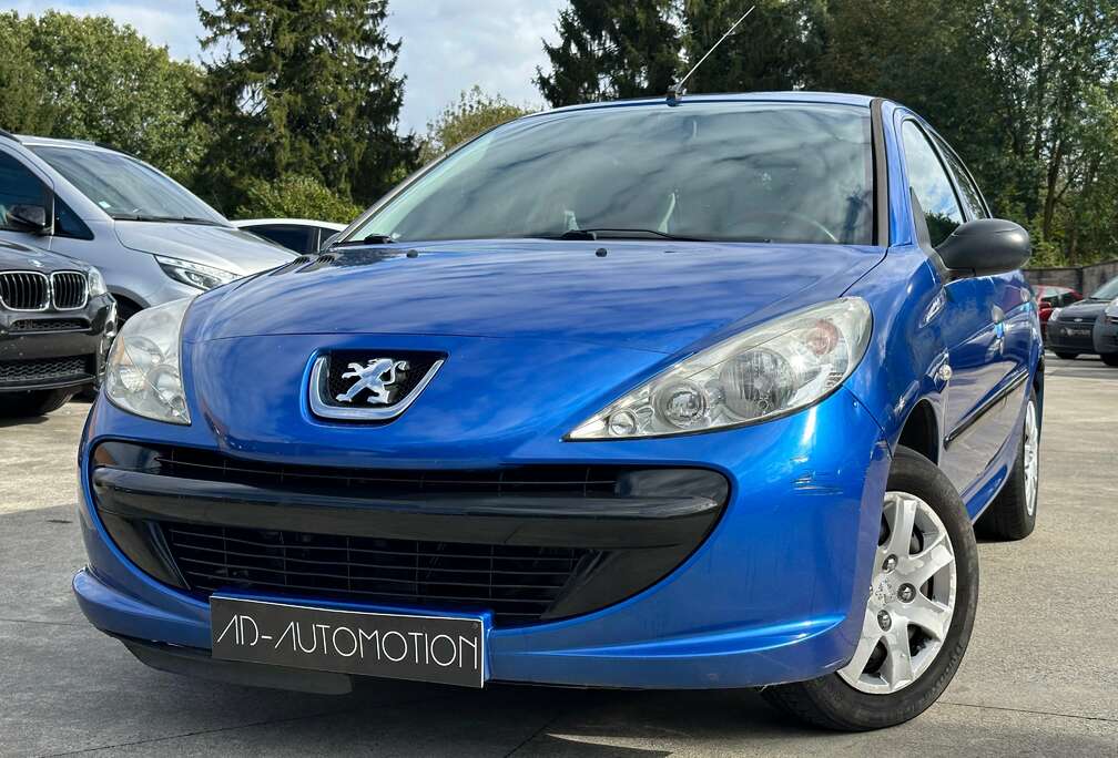 Peugeot + 1.4 HDi*1ER MAiN*CARNET FULL*EURO5*GARANTiE 1AN