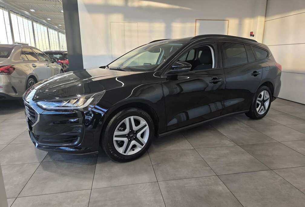 Ford Apple Carplay & Android Auto - Camera - Self parking - Verwarmd stuur - Keyless - Blind Spot Assist