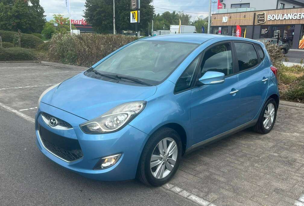 Hyundai 1.4 CRDi 90CV - CLIMATISATION - CRUISE - CARNET D\'ENTRETIEN